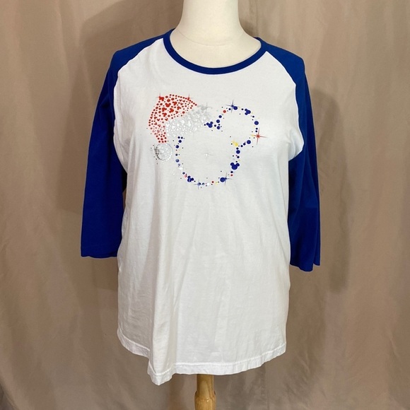 Custom Disneyland Christmas Tee - Picture 1 of 6
